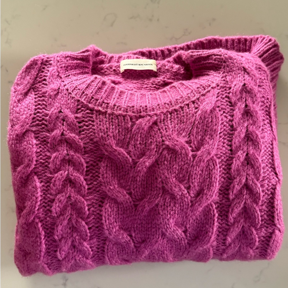 Sweater - Picture 4 of 4